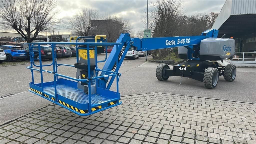 Genie S-45 XC Съчленени стрелови подемници