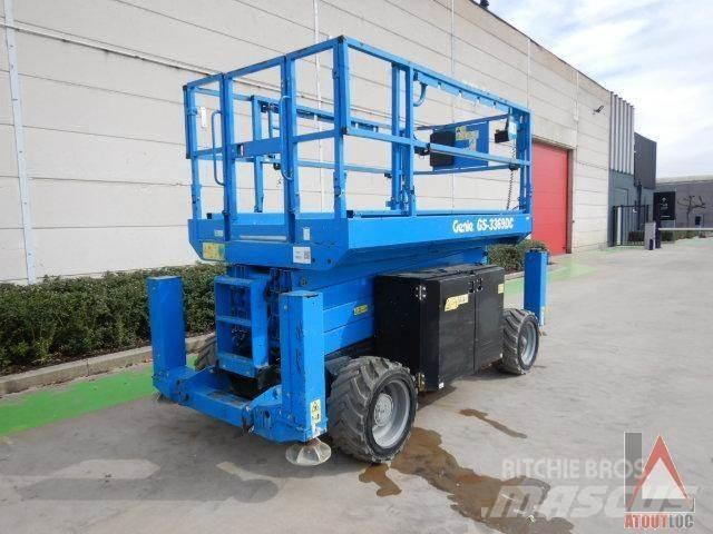 Genie GS-3369DC Съчленени стрелови подемници