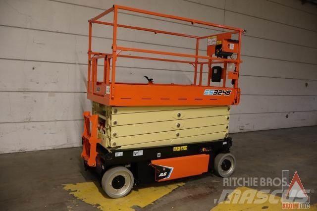 JLG 3246ES Съчленени стрелови подемници