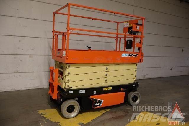 JLG 3246ES Съчленени стрелови подемници