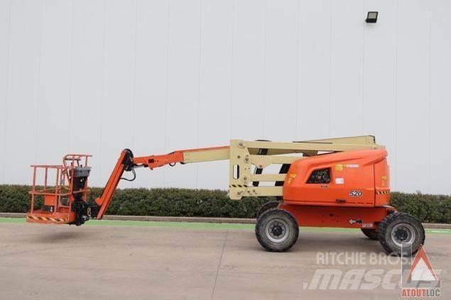 JLG 520AJ Съчленени стрелови подемници