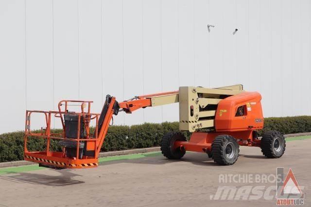 JLG 520AJ Съчленени стрелови подемници