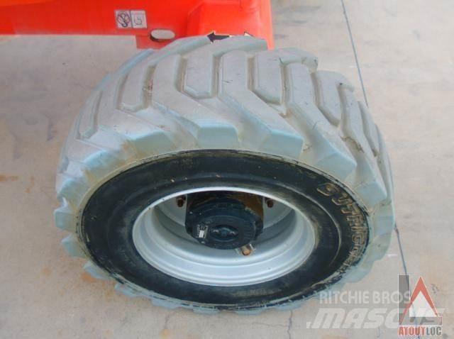 JLG 520AJ Съчленени стрелови подемници
