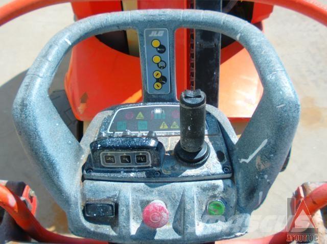 JLG TOUCAN 12E + Съчленени стрелови подемници