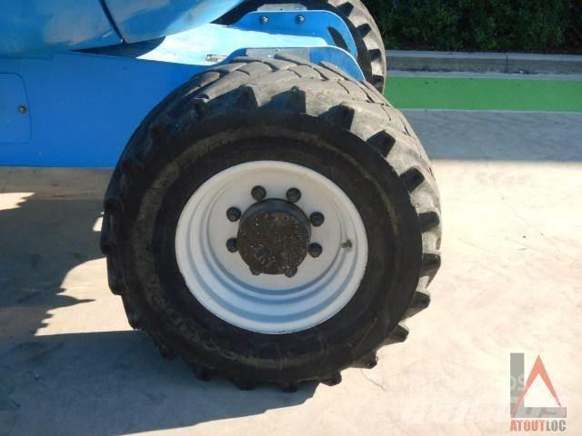 Manitou 200 ATJ Съчленени стрелови подемници