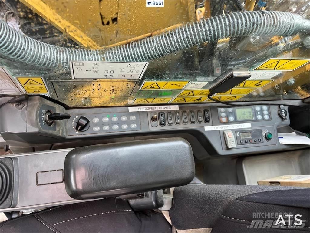 CAT 320E Верижен екскаватор