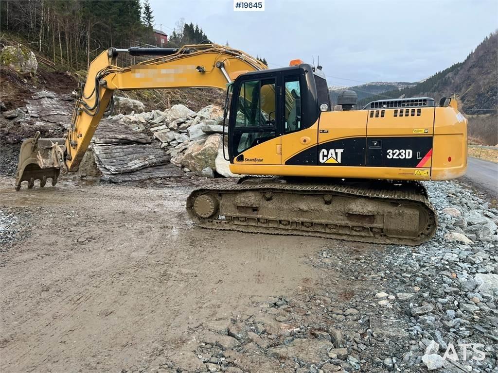 CAT 323D Верижен екскаватор