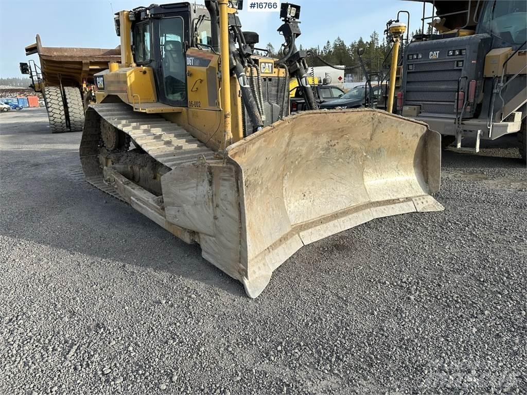 CAT D6T Верижни булдозери
