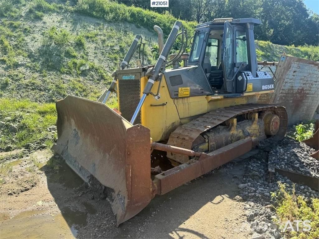 Komatsu D65EX Dozer Верижни булдозери
