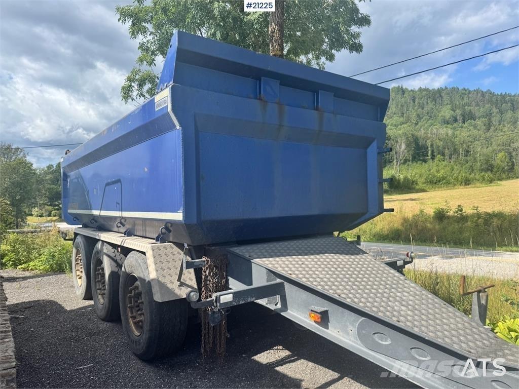 Maur Trailer. Самосвали