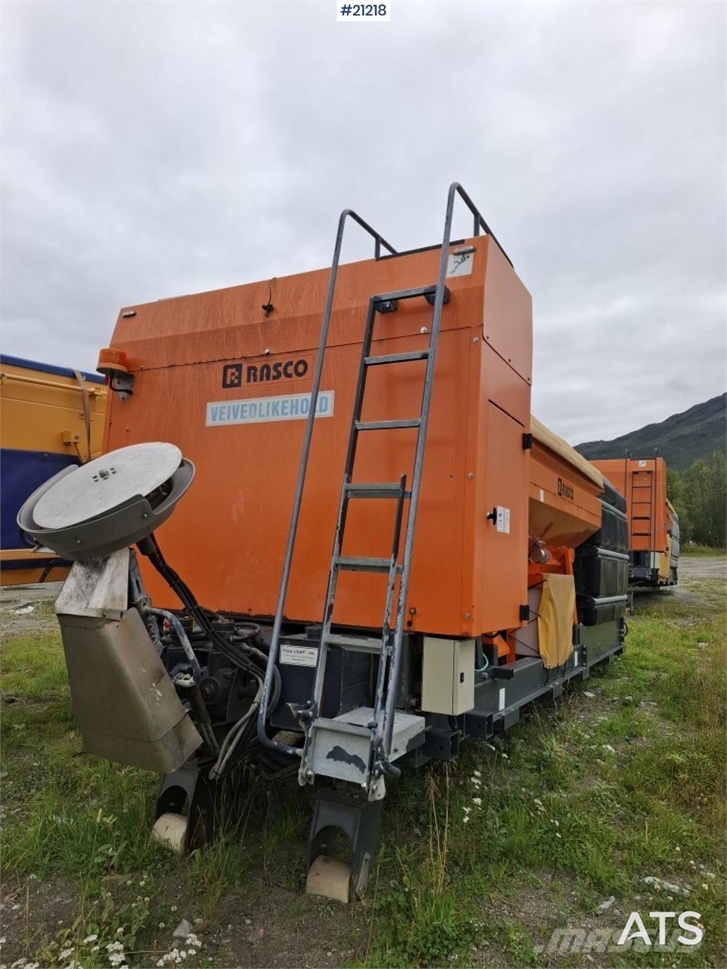 Rasco Solid Разстилачки на пясък и сол