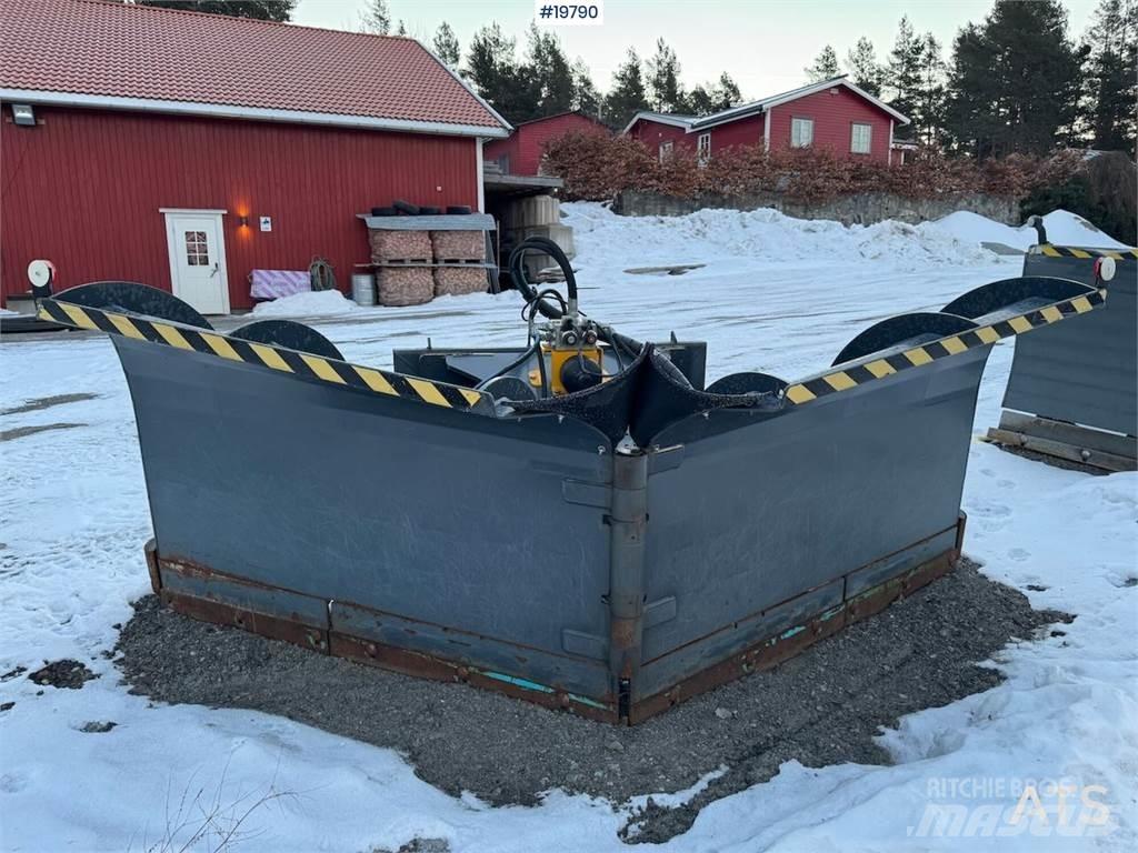 Stark NL3200 V-plow Строителство - Други