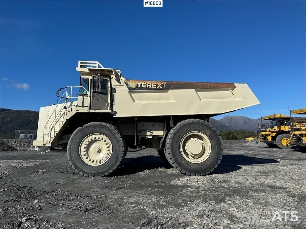 Terex TR 100. Странични самосвали