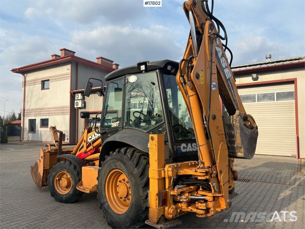 CASE 580T Товарач със заден ексватор