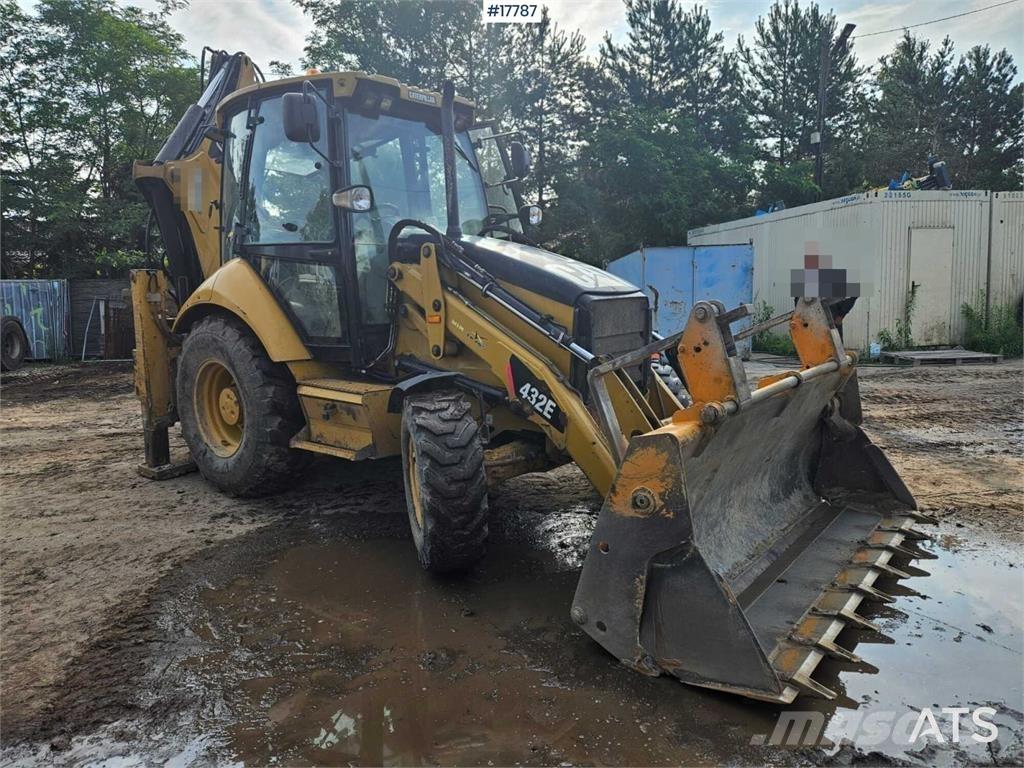 CAT 432E Товарач със заден ексватор
