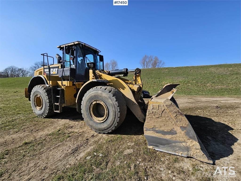 CAT 966M Колесни товарачи