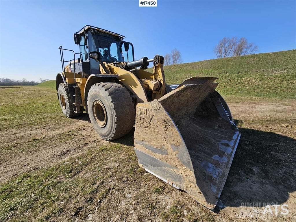 CAT 966M Колесни товарачи