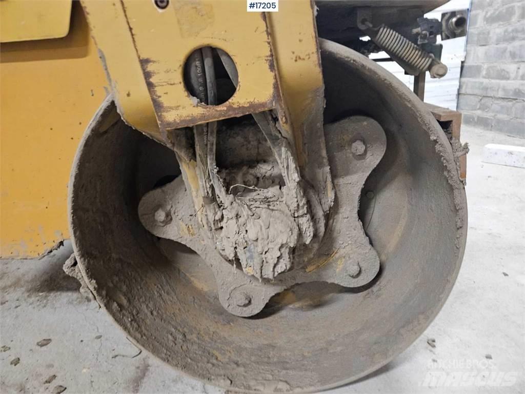 CAT CB24 Двойни барабанни ролки
