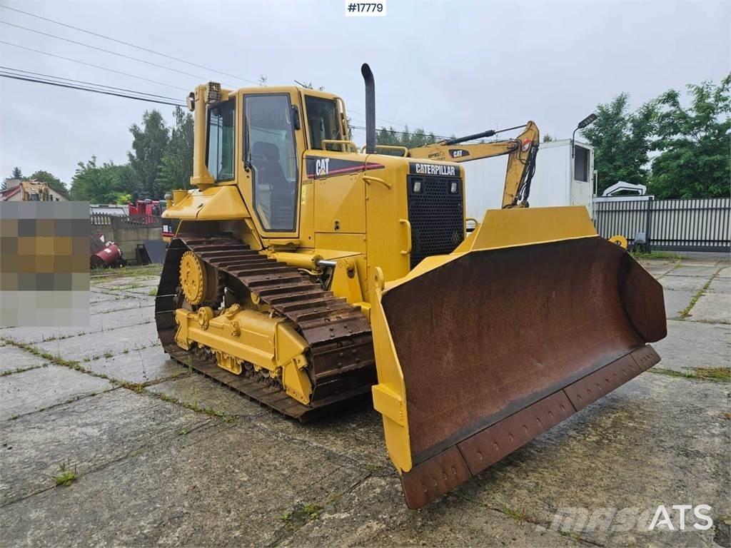 CAT D6NC Верижни булдозери
