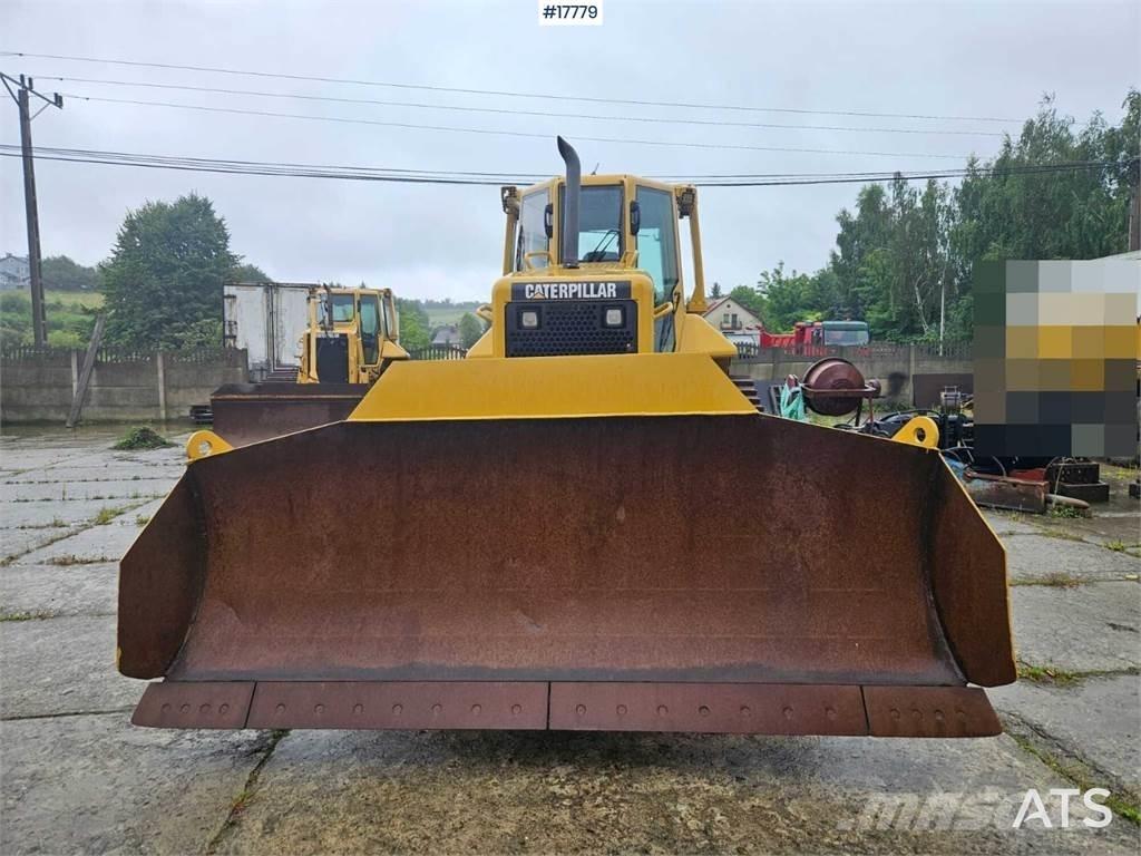 CAT D6NC Верижни булдозери

