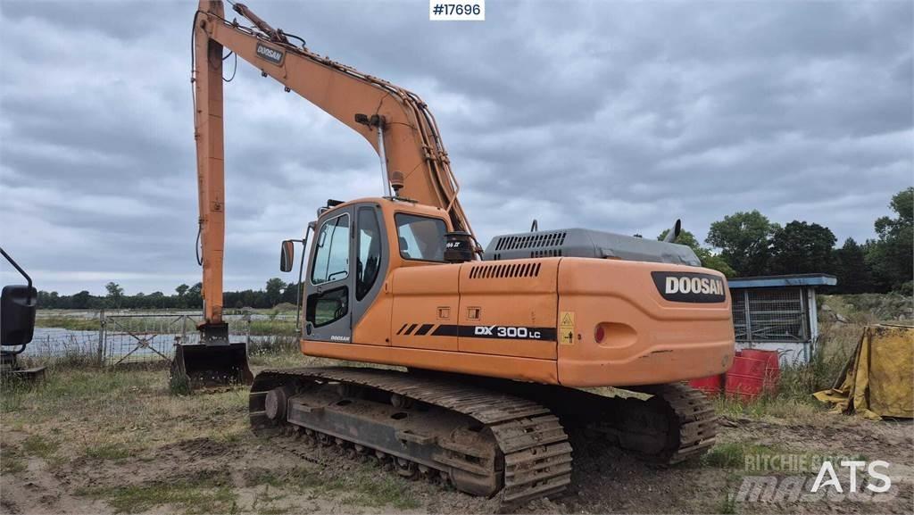 Doosan DX 300 LC Верижен екскаватор