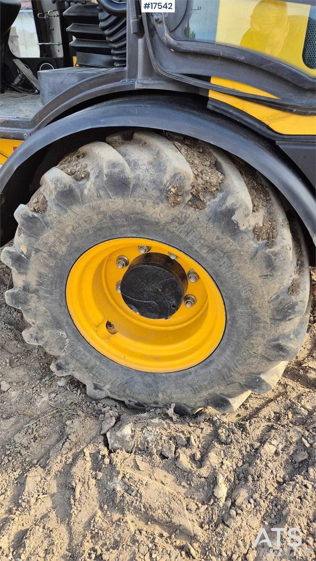 JCB 407 T4 Колесни товарачи
