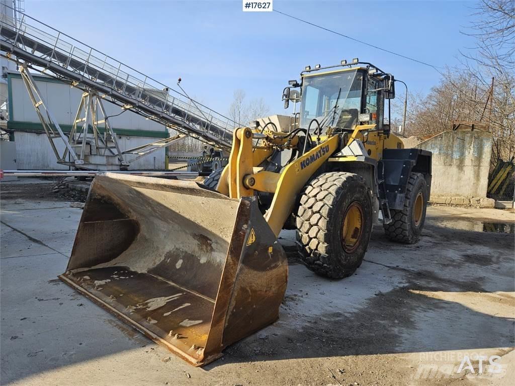 Komatsu WA 320-5 Колесни товарачи