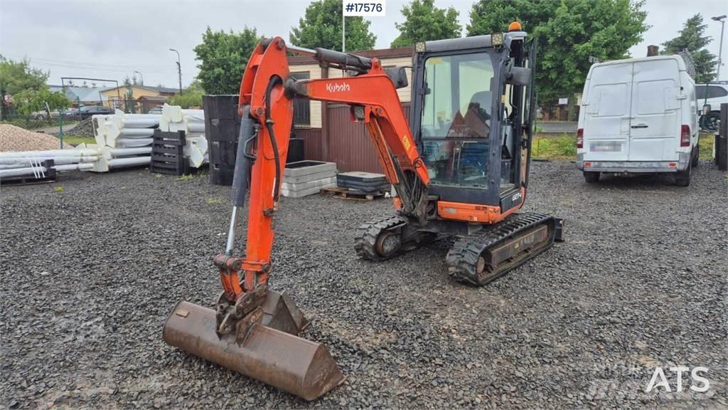 Kubota U27-4 Мини екскаватори < 7 т