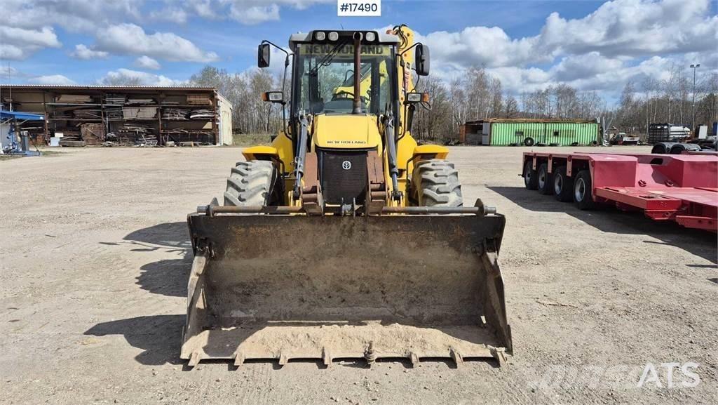 New Holland B 115C Товарач със заден ексватор