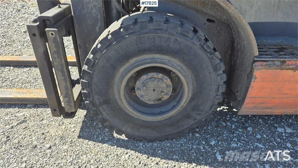 Toyota 02-8FGF15 Вилични кари-повдигачи - други