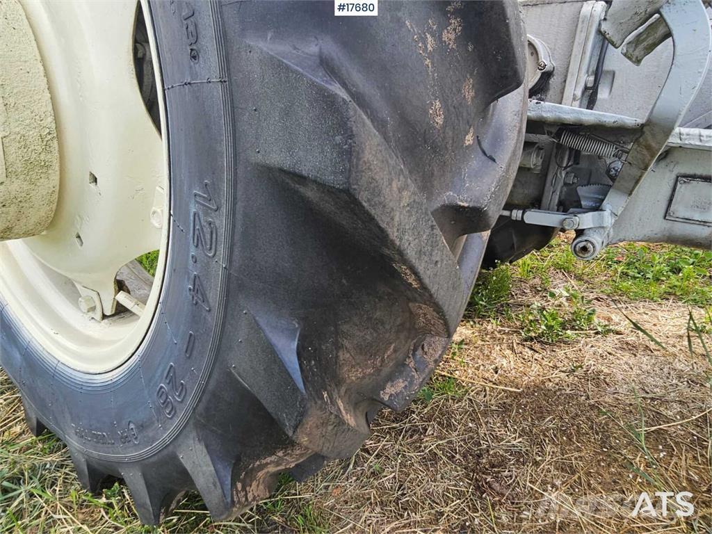 Ursus C 330 Трактори