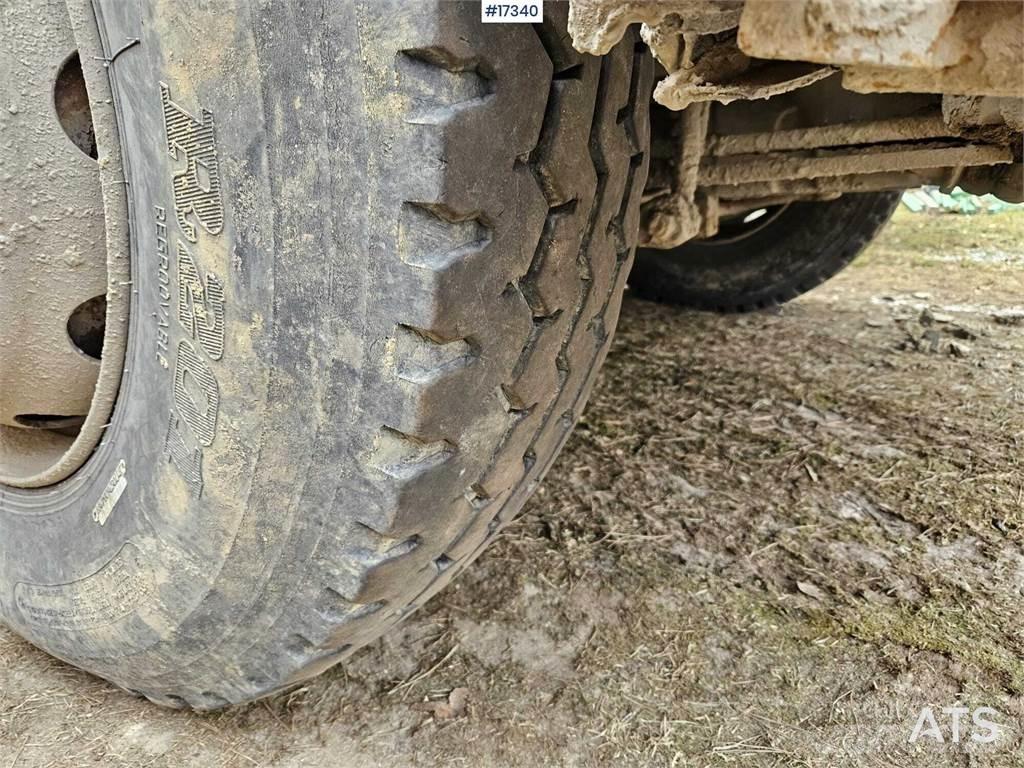 Volvo 420 8x4 Самосвал