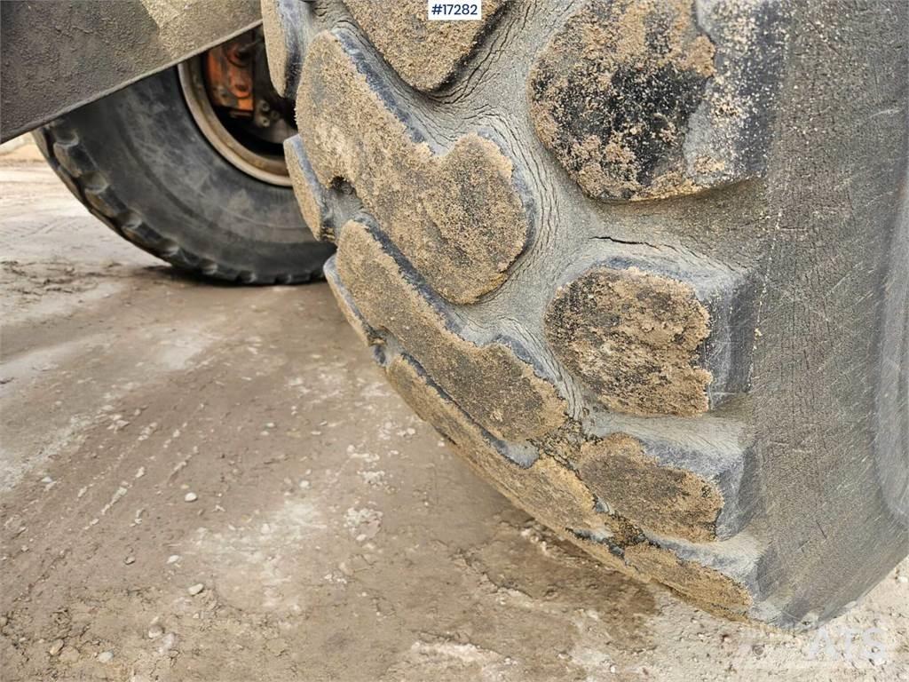 Volvo L120 Колесни товарачи