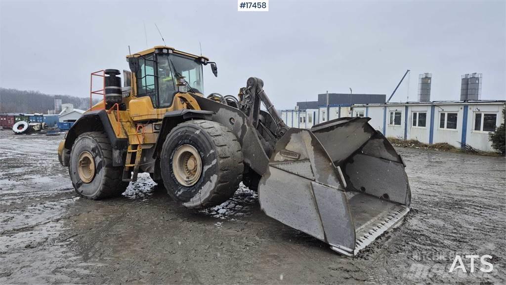 Volvo L220H Колесни товарачи