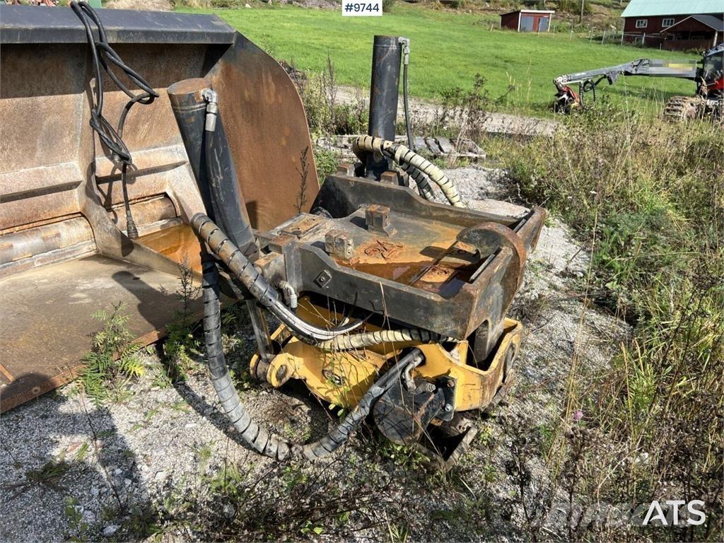 Engcon EC30279 Товарачи със заден ескаватор