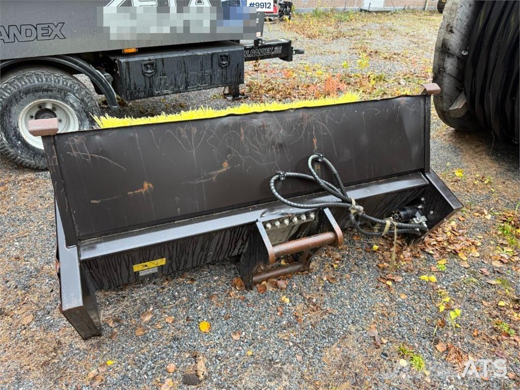Engcon SOP-SR1800-S60 Четки