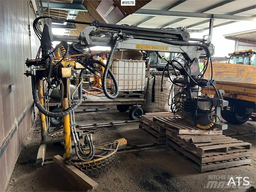  Hinnagårds T125B Машини за цепене на асфалт