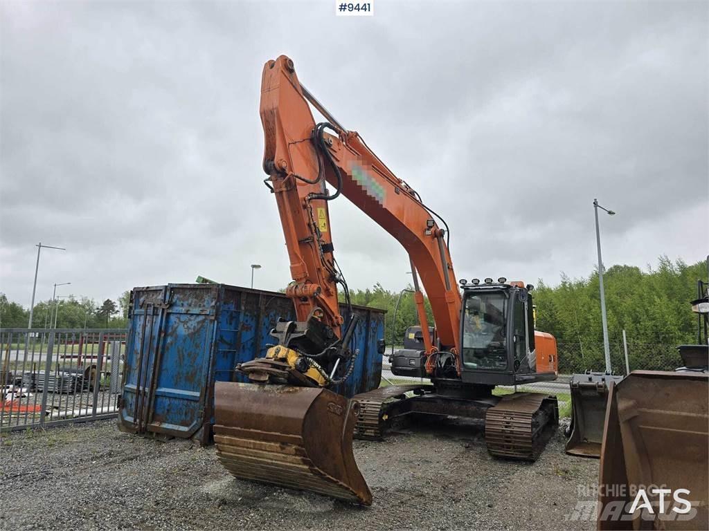 Hitachi ZX 250 LC-3 Верижен екскаватор