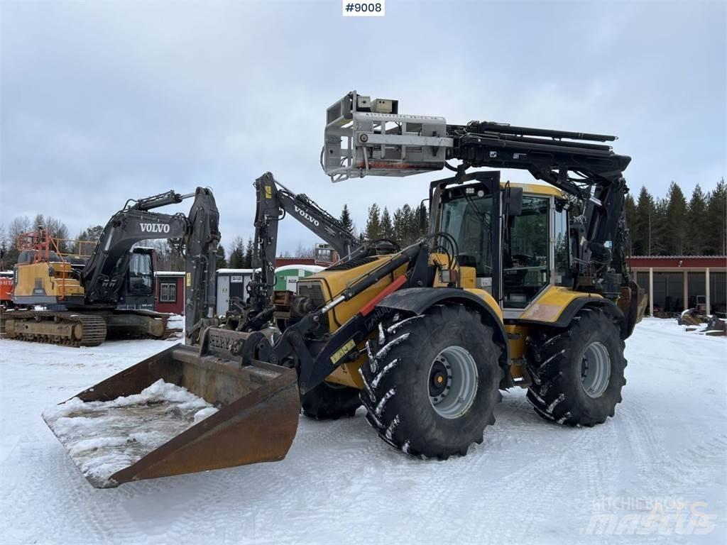 Huddig 1260B Товарач със заден ексватор
