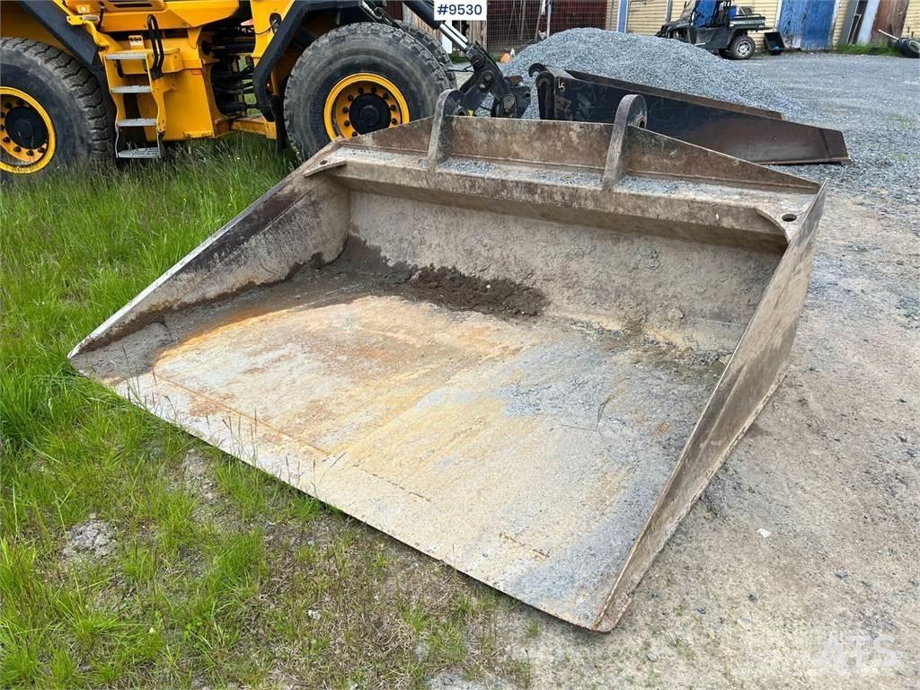 JCB 427 HT Колесни товарачи