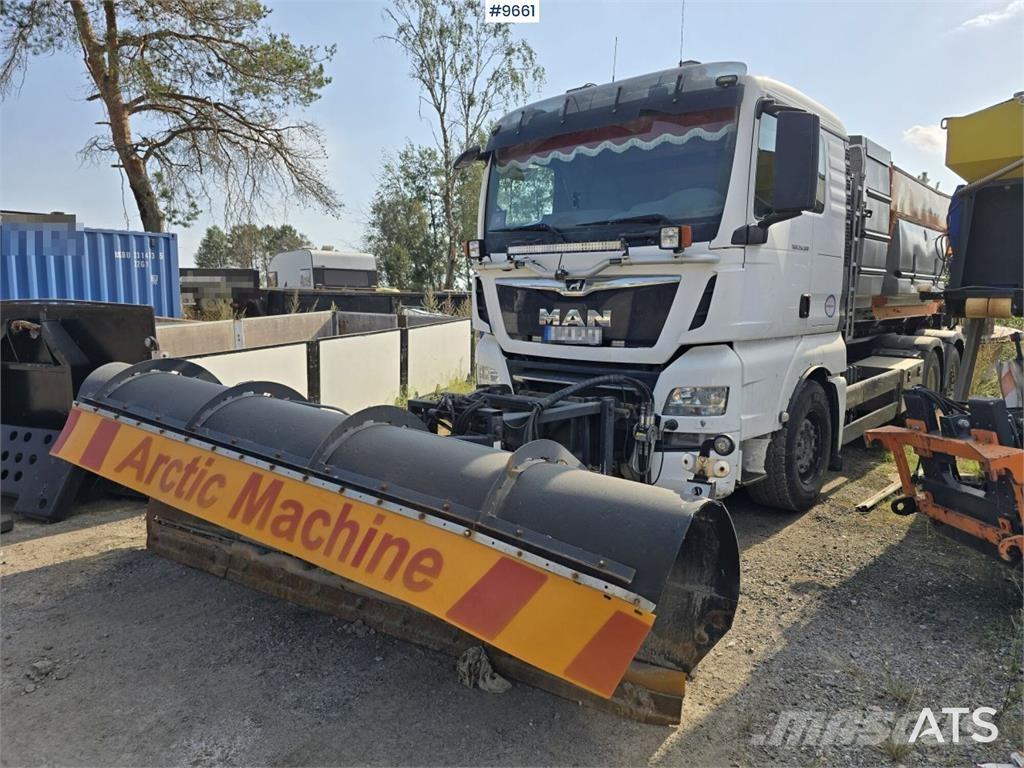 MAN TGX 25.500 Камиони с кран с кука