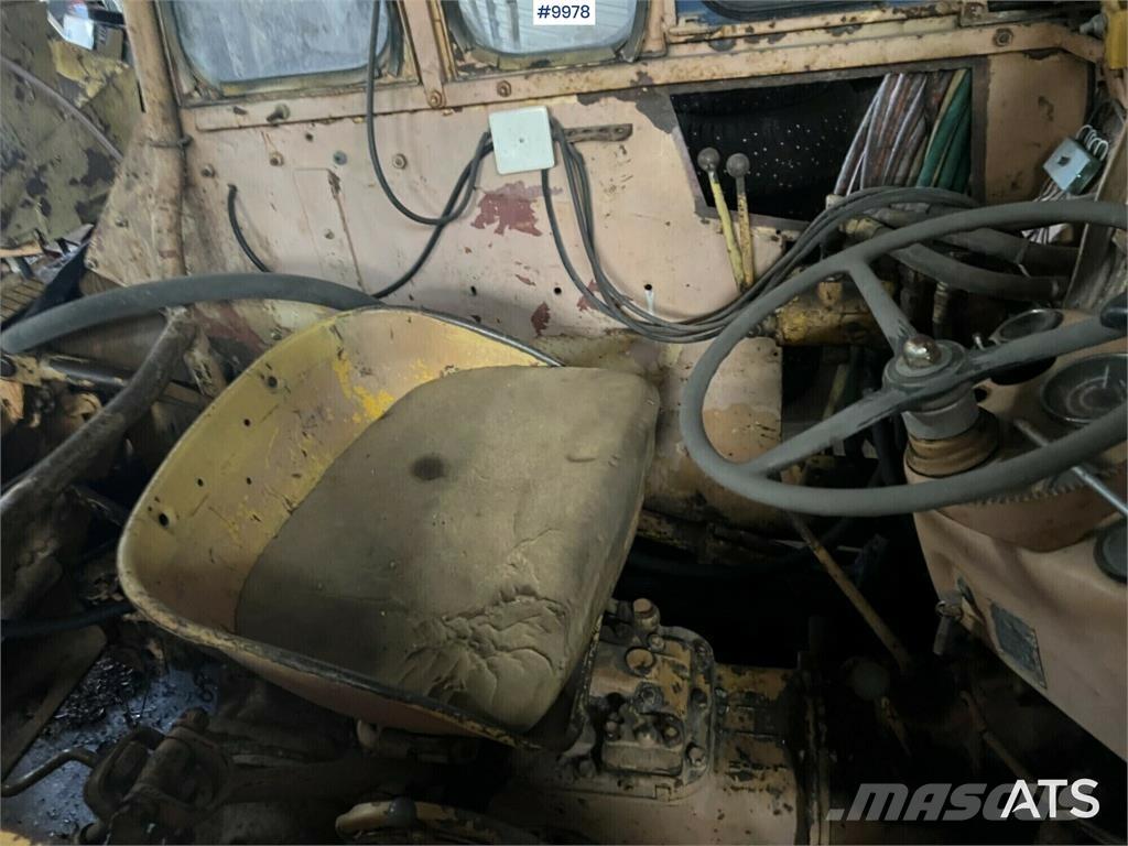 Massey Ferguson 203 Трактори