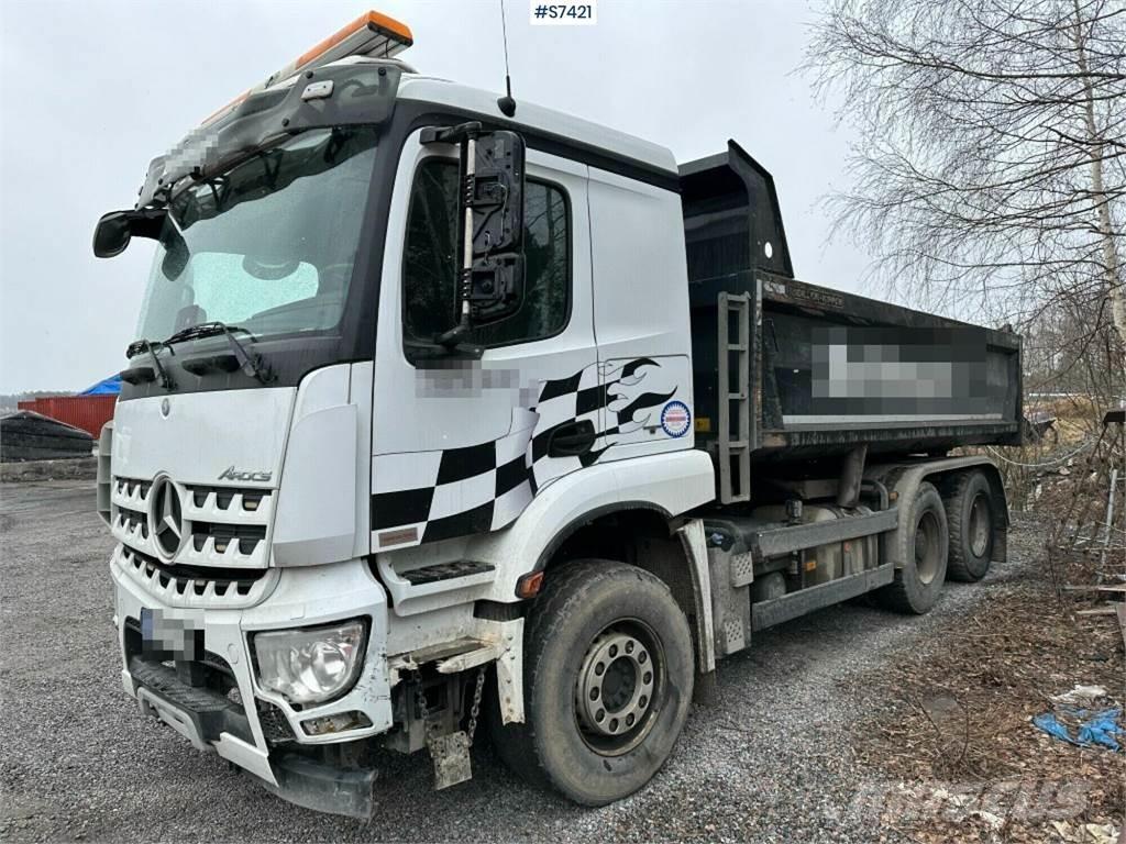 Mercedes-Benz Arocs Самосвал
