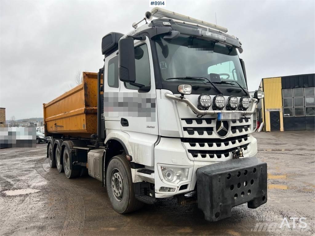 Mercedes-Benz Arocs Камиони с кран с кука