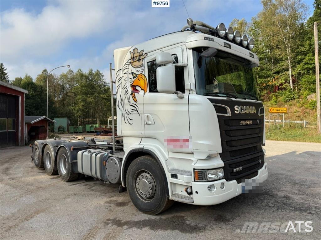 Scania R560 8X4 Камиони с кран с кука