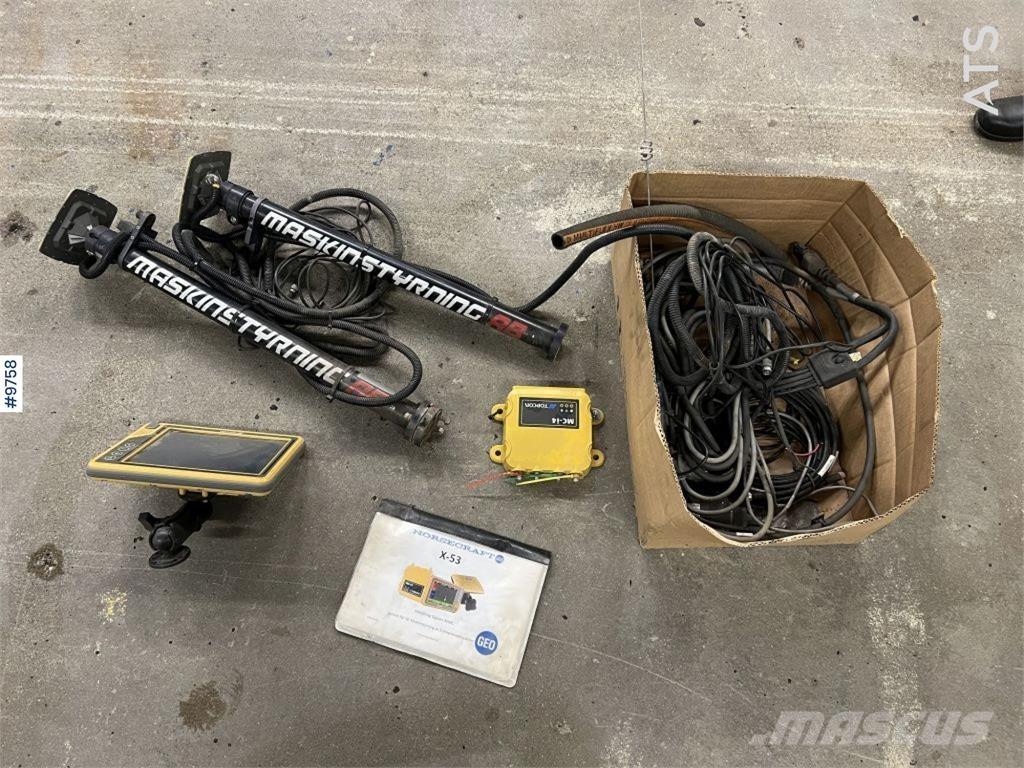 Topcon X-53 Товарачи със заден ескаватор