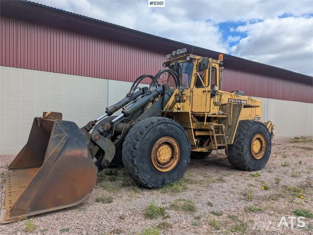 Volvo BM 4600B  Колесни булдозери
