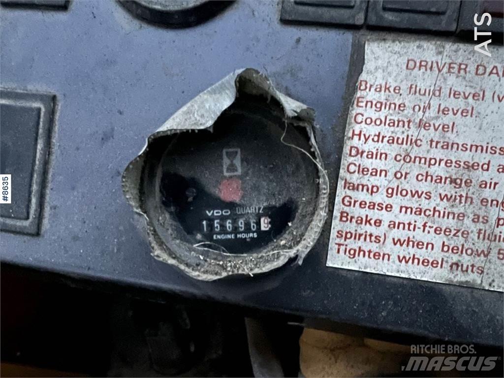 Volvo BM L120 Колесни булдозери
