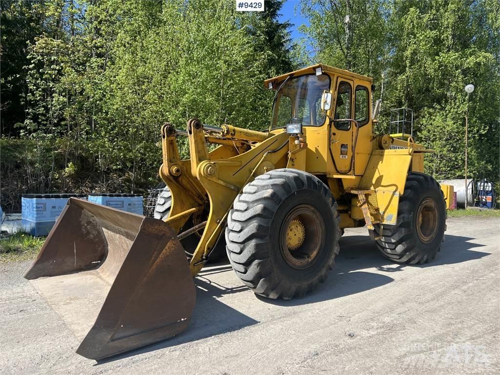 Volvo BM LM1240 Колесни булдозери
