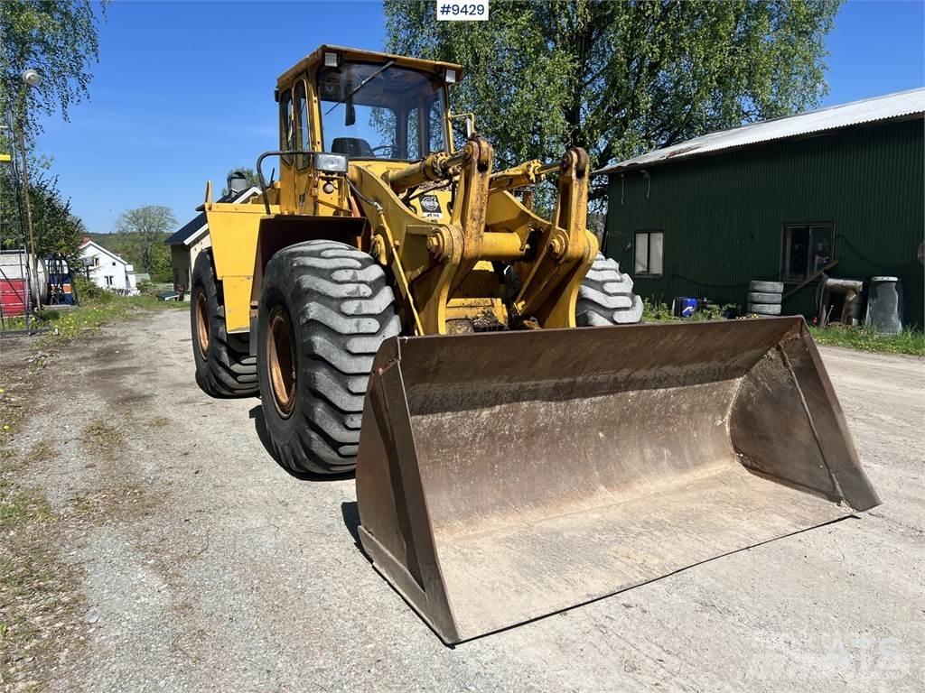 Volvo BM LM1240 Колесни булдозери
